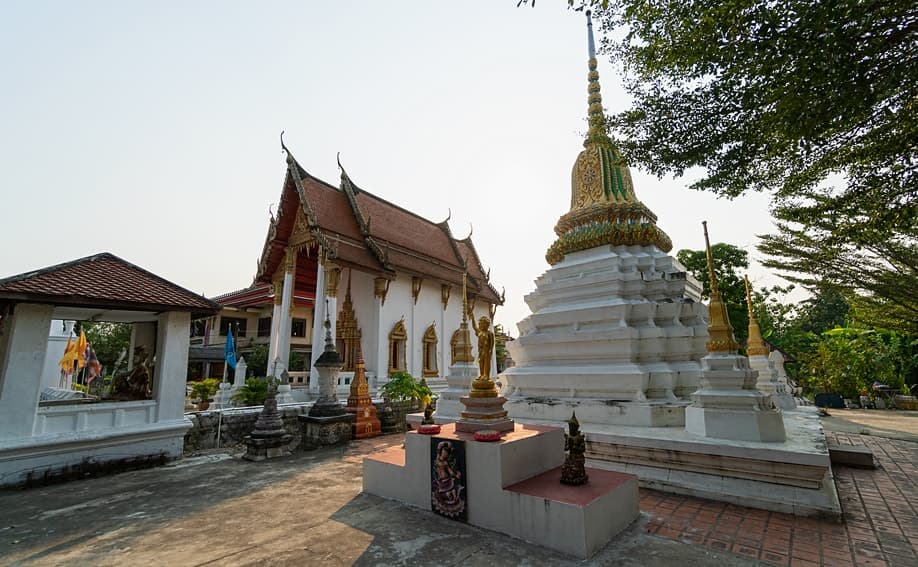 Wat Chimphli Sutthawat auf Koh Kret.
