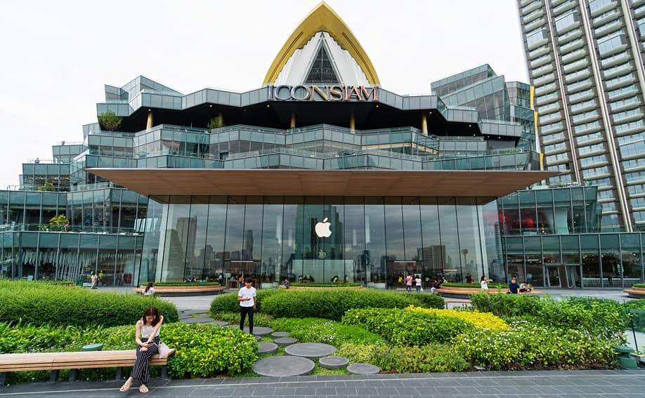 Iconsiam Park und Apple Store.