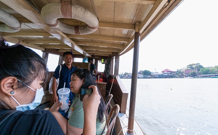 Fahrt mit der Fähre nach Koh Kret.