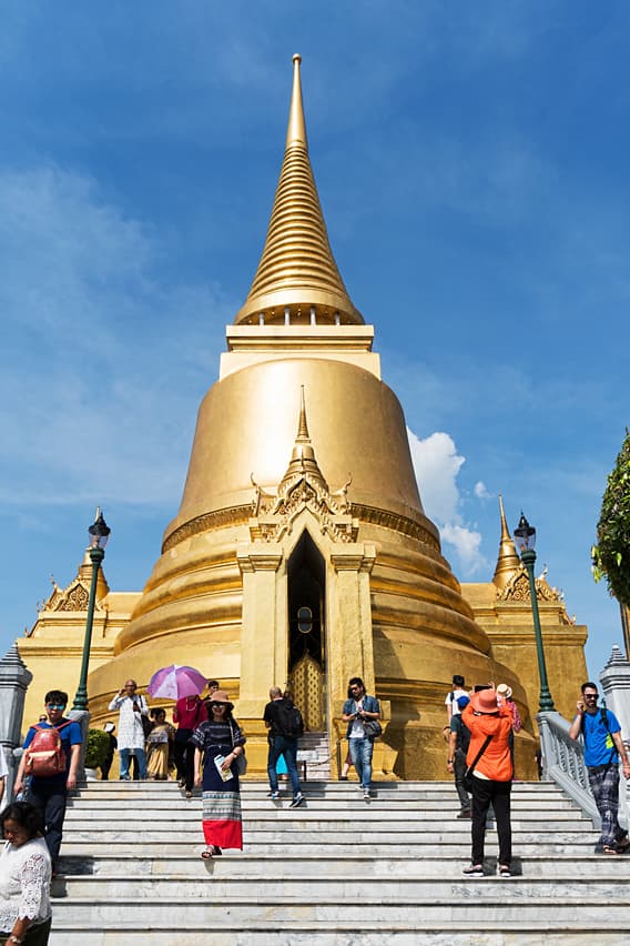 Goldener Chedi Phra Sri Rattana.