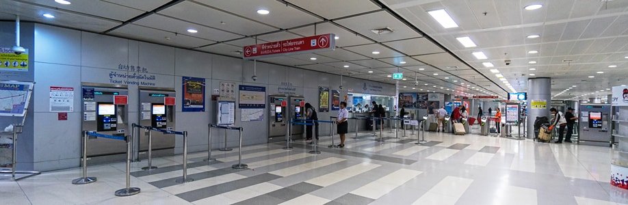 Airport Rail Link Automaten am Flughafen Bangkok.