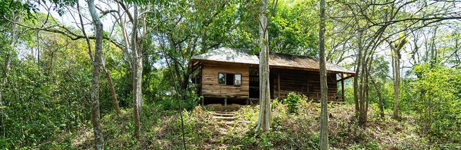 Das Governer House am Historical Trail auf Koh Tarutao.