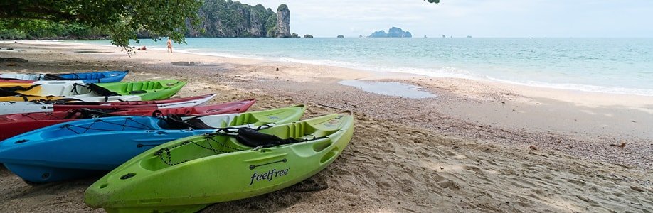 Mietkajaks am Ao Nang Strand.