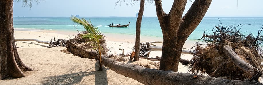 White Sand Beach auf Koh Bulon Lae.