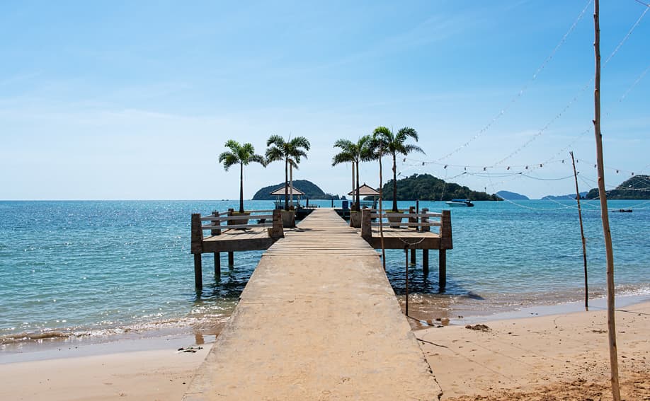 Ao Khao Pier am White Sand Beach auf Koh Mak.