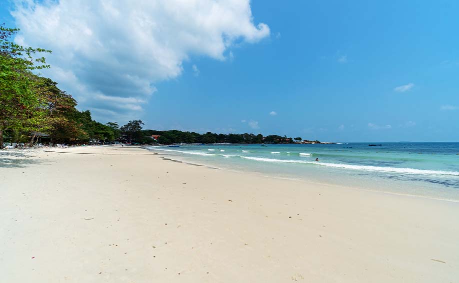 Der Wong Duan Beach ist auch unter dem Namen Full Moon Beach bekannt.
