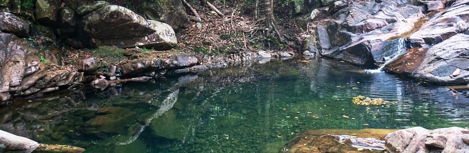 Natürliches Becken am Lu Du Wasserfall.