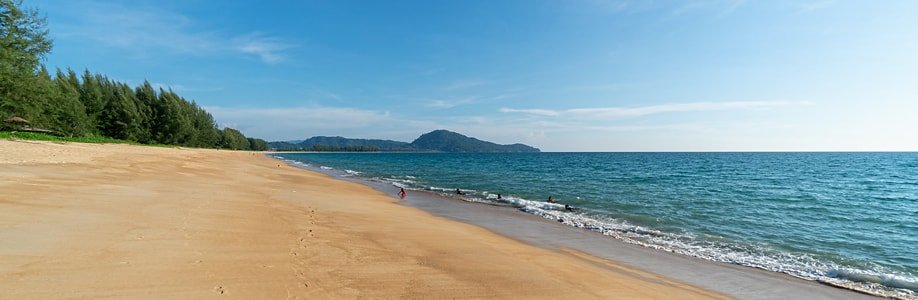 Der Mai Khao Beach auf Phuket.