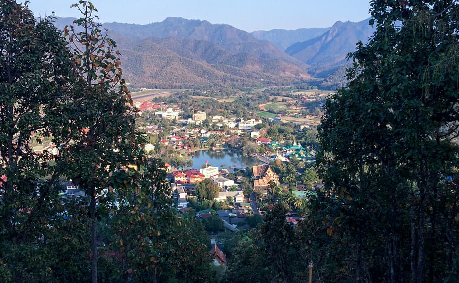 Blick auf die Stadt Mae Hong Son in Nordthailand.