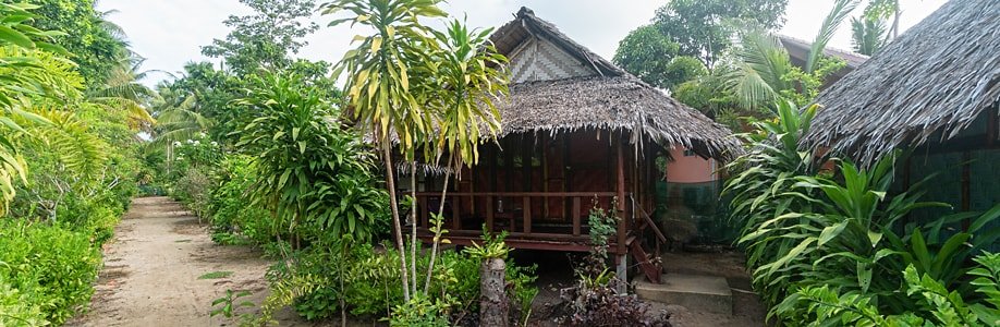 Einfache Bungalows des Pasai Cottage auf Koh Yao Noi.