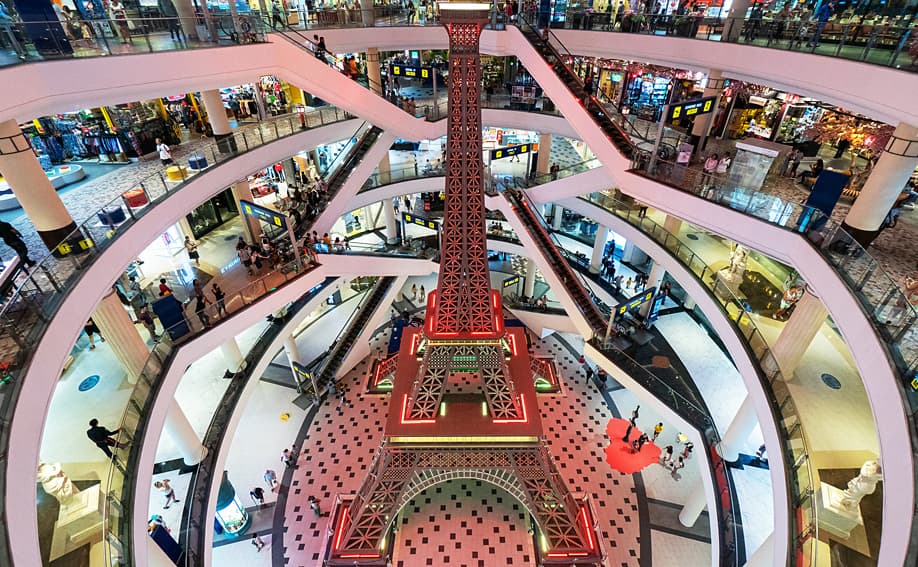Eiffelturm im Terminal 21 Pattaya.