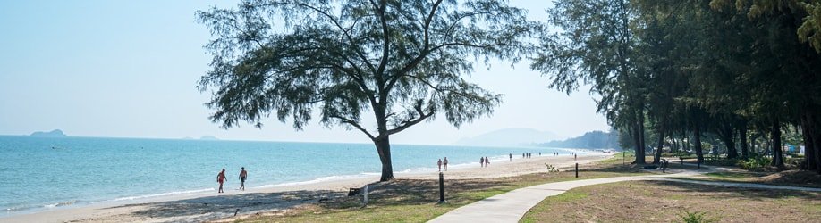 Der Suan Son Beach ist ein schöner und sauberer Strand nahe Hua Hin.