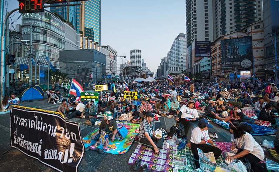 Die von Demonstranten blockierte Asoke-Intersection