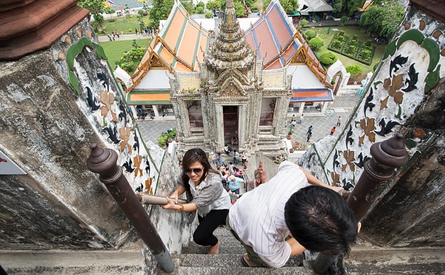 Außentreppe des Wat Arun.
