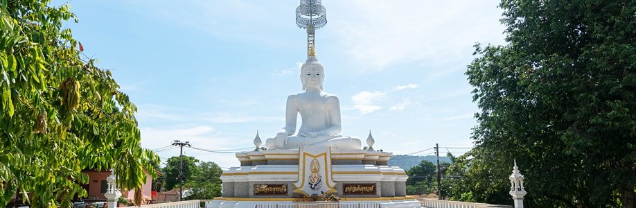 Buddha-Statue im Wat Sawang Arom.