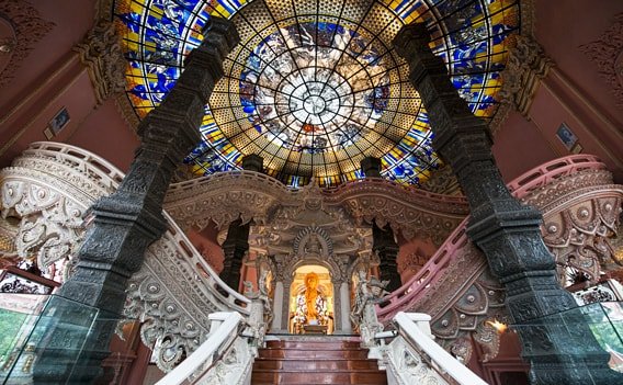 Erawan Museum - Die erste Ebene (Mount Meru).