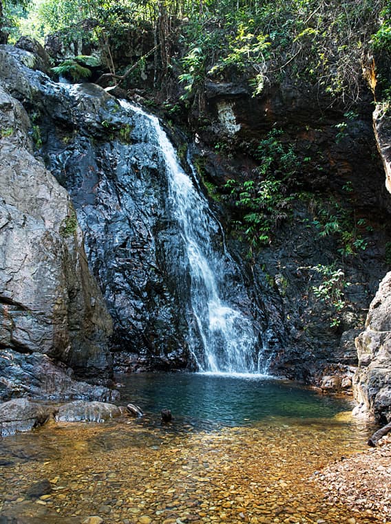 Der Klong Nonsi Wasserfall.