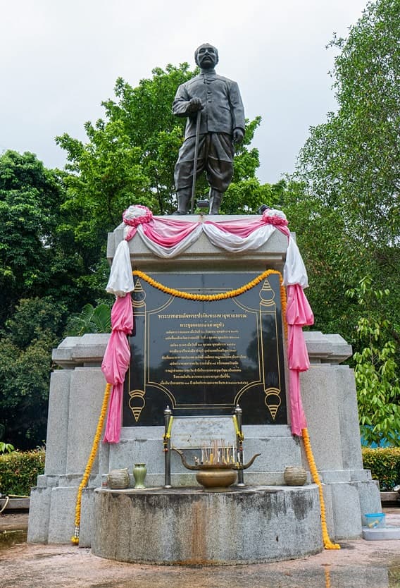 King Rama V Monument.