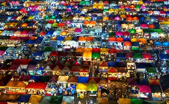 Nachtmarkt in Bangkok