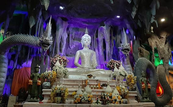 Wat Pa Si Mongkhon Rattanaram Tempel in Sisaket.