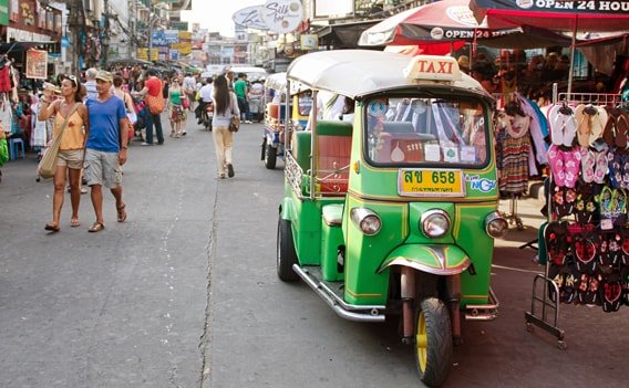 Parkendes Tuk Tuk in der Khao San Road